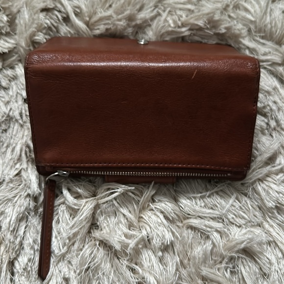 Leather Fossil wallet, in used good condition. - Picture 3 of 5